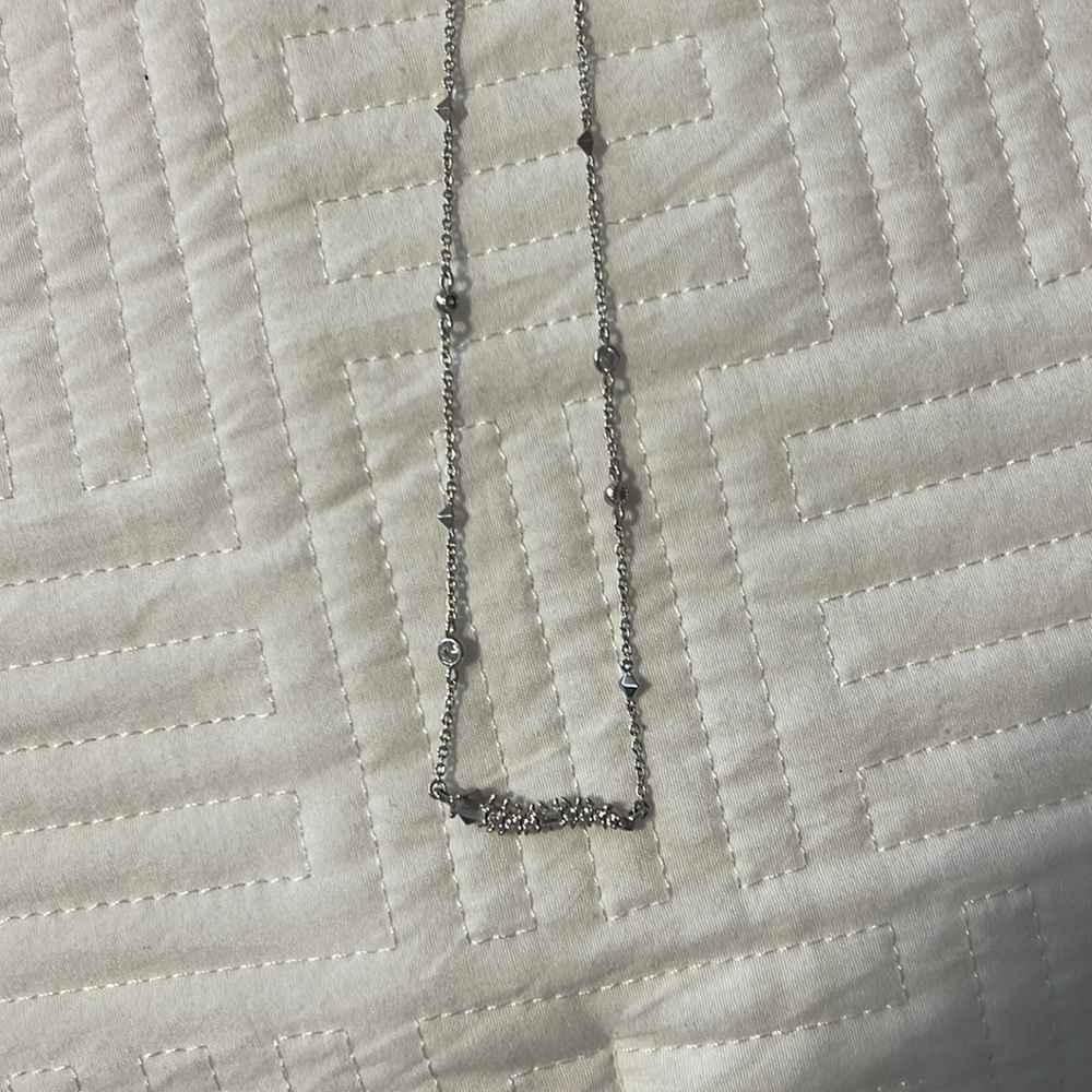 Changeable length Kendra Scott necklace